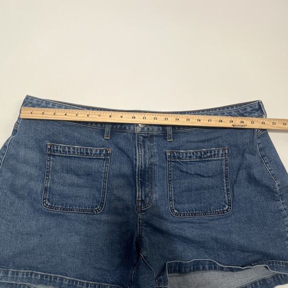 Madewell Sz 22W The Denim Emmett Short: Patch Pocket Edition - Picture 7 of 12